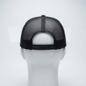 Gorra Trucker Negra para Hombre, con Logotipo Bordado Estilo Urbano, Malla Trasera, Cierre a Presión, Gorra de Béisbol Personalizada - Product Image 4