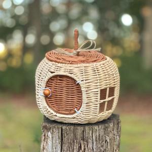 Casa de muñecas pequeña de ratán para niñas, casitas de juego con forma de calabaza natural, juguetes para niños pequeños. - Product Image 6