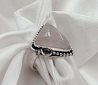 Bague ajustable en argent plaqué avec cabochon en quartz rose naturel taille trillon, style vintage, bijou fantaisie pour femme, vente en gros