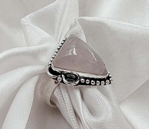 Natural Rose Quartz Trillion Cabochon <b>Ring</b> Silver Plated Vintage Statement Gemstone <b>Ring</b> <b>Adjustable</b> Women Jewelry Wholesale - Product Image 2