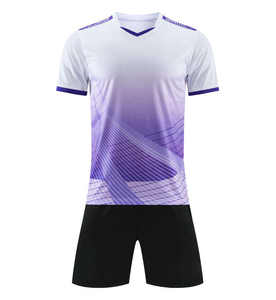 Maillot de football court personnalisé noir et blanc respirant 100 % polyester, uniforme imprimé par sublimation numérique pour club et équipe, tenue d'été - Product Image 3