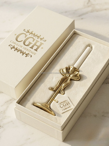 เชิงเทียนทองเหลืองรูปโบว์ดอกไม้ - Product Image 3