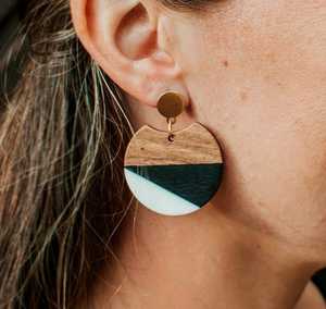 MN EXPORTS - Joyería de Moda Hecha a Mano con Resina y Madera, Pendientes Geométricos Colgantes, Estilo Boho para Mujer, Regalo para Fiestas, Accesorios de la India - Product Image 5