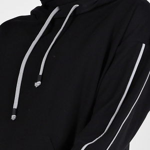 Ensemble de survêtements modestes ethniques islamiques pour femmes avec capuche, style arabe de Dubaï, couleur noire unie - Product Image 6