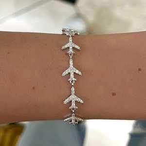 Pulsera de tenis Airplane Diamond de oro macizo de 14K y 18K, con diamantes cultivados en laboratorio de corte redondo y pavé, de 7.5 pulgadas, para uso en capas, con cierre de langosta, joyería fina de alta gama - Product Image 2
