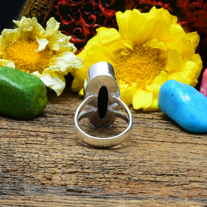 Anillo de Meditación Clásico para Mujer, de Plata de Ley, con Ónix Negro y Bisel Ancho, para Bodas y Aniversarios - Product Image 3