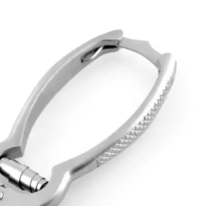 Cortauñas Profesionales de Acero Inoxidable Hechos a Medida con Abertura de Mandíbula Ancha para el Cuidado de las Uñas, Reutilizables y Duraderos - Product Image 6