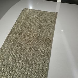 Tapis artisanal en laine écologique, adapté aux animaux, vert olive abstrait, texture coupée au ciseau, tissage plat moderne - Product Image 2