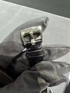 Elegante Reloj de Cuarzo para Hombre con Acabado de Diamante Moissanite, para Oficina, Fiestas y como Regalo Premium - Product Image 4