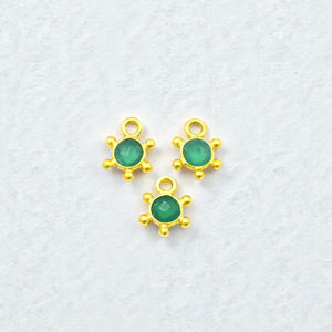 Pendentif en argent sterling 925 plaqué or avec onyx vert, fait main, pour collier et bracelet - Product Image 1