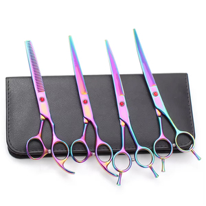 Juego de Tijeras Profesionales para Peluquería Canina de 7'' con MOQ Bajo (4 Piezas), Tijeras para Recortar el Pelo de Perros con Logotipo Personalizado, Estuche de Cuero, Proveedor OEM ODM - Product Image 3