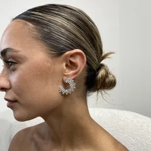 Boucles d'oreilles en diamants de laboratoire taille marquise et poire de 8,34 carats E-F VS1 en or blanc 14 carats, bijoux de luxe - Product Image 6