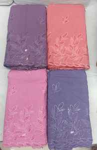 Tela de Algodón Puro con Bordado Calado, Premium 100% Algodón, Transpirable, Ecológica y de Lujo, Hecha a Mano - Product Image 2