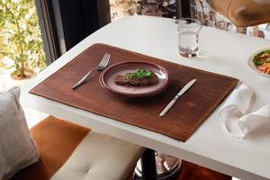Sets de table en cuir véritable essuyables, résistants à la chaleur et aux taches, en cuir de vachette, pour la restauration commerciale LPM-0019C - Product Image 5