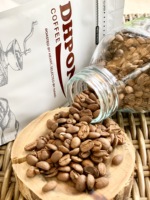 国际标准完美混合烘焙咖啡豆20% 阿拉比卡和80% 罗布斯塔包装，单向脱气来自Dak Lak