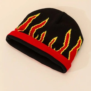 Bonnet côtelé tendance pour hommes et femmes Design chaud et élégant Parfait pour l'automne, l'hiver et les aventures décontractées en plein air - Product Image 2