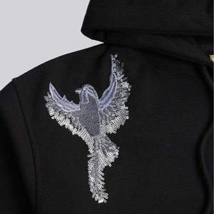 Sweat-shirt à capuche noir pour homme, motif oiseaux brodés de sequins, coupe oversize, décontracté, en coton tricoté, pull d'hiver avec poche - Product Image 3