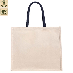 กระเป๋าผ้าแคนวาสโพลีคอตตอนรีไซเคิลเคลือบ 300GSM สีธรรมชาติ ขนาด 40x35x16 ซม. หูหิ้วสีแดง รับทำโลโก้ตามสั่ง ขายส่ง สำหรับโปรโมชั่น รับผลิตแบบ OEM ODM ธุรกิจ B2B - Product Image 3