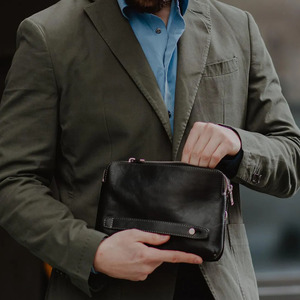 Bolso de mano de cuero de lujo con cremallera resistente, acabado elegante y almacenamiento organizado para reuniones de negocios y eventos nocturnos - Product Image 2