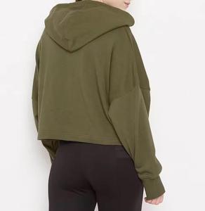 เสื้อฮู้ดครอปตัวยาวสำหรับผู้หญิง ผ้าฝ้ายกำมะหยี่ 100% สีพื้น ลุคแฟชั่น ดีไซน์แบบแผ่นต่อผ้า คอฮู้ด - Product Image 3