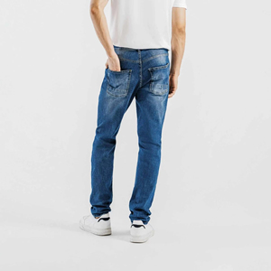 Jeans de Mezclilla Azul Medio para Hombre, Corte Slim Fit, Lavado Desgastado, Cómodos, Modernos, Casuales, de Pierna Recta y Elegantes - Product Image 4