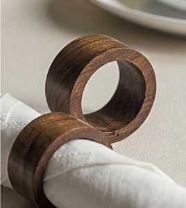 Anneaux de serviette en bois faits à la main, forme ronde, 4,5 cm de large, décoration de table moderne pour les fêtes, design durable - Product Image 2