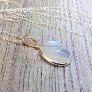 925เงินสเตอร์ลิงสายรุ้งมูนสโตนพลอยเสน่ห์จี้-Vermeil ชุบทอง - Product Image 1