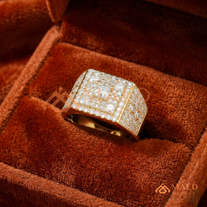 Bague de Luxe Plaqué Or 18K pour Homme, Modèle Cluster Carré, Sertie de Moissanite et Diamant Taille Princesse, Bague Solitaire Statement Hip Hop - Product Image 4