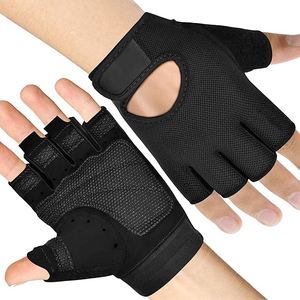 Gants de fitness demi-doigts en maille respirante avec sangle de poignet réglable pour la musculation et le bodybuilding unisexe - Product Image 4