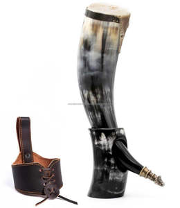 Corne à boire, corne naturelle médiévale artisanale avec support en bois BY WONDER OVERSEAS - Product Image 1