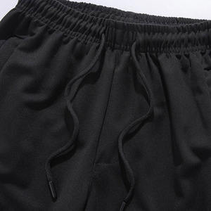 Ensemble de survêtement pour hommes sportifs, tissu flexible pour un usage quotidien, adapté aux entraînements à la salle de sport, au jogging, aux séances d'entraînement et aux activités de plein air. - Product Image 5