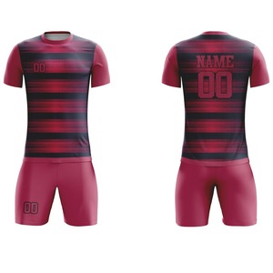 Tela Transpirable OEM de Primera Calidad para Hombre, Camiseta de Fútbol de Calidad Superior, Manga Personalizada con Logotipo, Color Sólido, 100% Poliéster - Product Image 3
