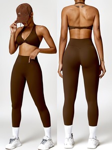 Ensemble de sport deux pièces pour femme : haut court dos nu à col halter et legging de sport gainant pour la course et la gym - Product Image 6
