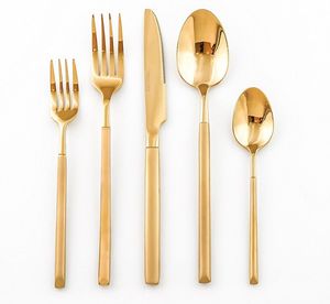 Ensemble de couverts en métal gravé élégant, vaisselle décorative parfaite pour les occasions de dîner de luxe et les cadeaux. - Product Image 4