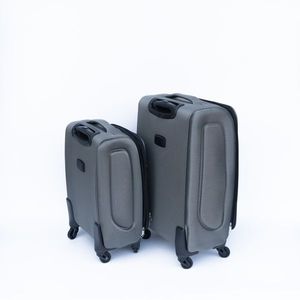 Set di 2 Valigie Grigie di Lusso, Eleganti e Leggere in Alluminio, ABS, PC e PU con Cerniera e Ruote Girevoli per Viaggi Comodi - Product Image 4