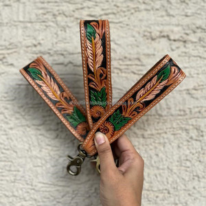 Nueva Llegada Mano Tooled Cuero Muñequera Llaveros En Relieve Estampado Floral Cuero Llaveros Tooled Accesorios de cuero Correas para llaves - Product Image 5