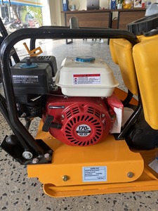 Compacteur de sol à haute efficacité HGP PC90 90 kg, moteur à essence Honda 5,5 CV, 30 kN, plaque de 510x550 mm pour route en béton - Product Image 3