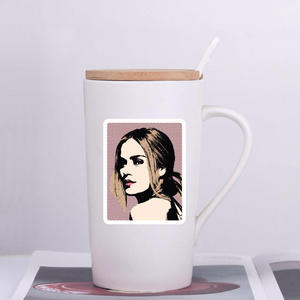 50 autocollants de dessin animé Karol G – Pack d'autocollants écologiques en vinyle PVC pour fans, bagages et scrapbooking - Product Image 1