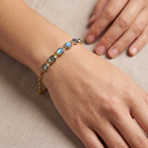 MOKU JEWELLERY สร้อยข้อมือเทนนิสหินออนิกซ์ธรรมชาติ ชุบทอง ประดับขอบรูปไข่ งานแฮนด์เมด ปรับขนาดได้ ของขวัญสไตล์คริสเตียนทันสมัย ใส่ได้ทุกวัน - Product Image 5