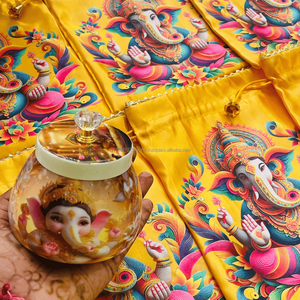 กระเป๋าผ้าไหมพิมพ์ลายพระพิฆเนศ พร้อมกระปุกโลหะสำหรับใส่ขนมแห้ง ลูกอม ช็อกโกแลต ของขวัญพระพิฆเนศชัตธุร์ธี ของขวัญงานแต่งงาน ของชำร่วยงานเทศกาล - Product Image 3