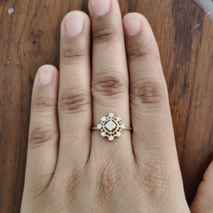 แหวนหมั้นเพชรทรงดอกไม้ประดับเพชรรอบวง 18K โรสโกลด์ สำหรับผู้หญิง สไตล์วินเทจ แหวนแต่งงาน แหวนสัญญา เครื่องประดับชั้นดี ขัดเงาอย่างดี - Product Image 5