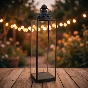 Lanterne noire en fer et verre au design artisanal avec panneaux décoratifs pour la maison, les mariages, les cadeaux de Noël et la décoration - Product Image 5