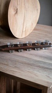 Tabla de degustación de cerveza personalizada, bandeja de madera de diseño tradicional con soportes para vasos para cervecerías y pubs - Product Image 6