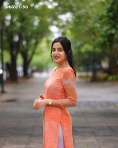 Kurti pour femme en georgette brodée et imprimée, idéal pour les occasions spéciales – Fournisseur de mode féminine de Surat - Product Image 3