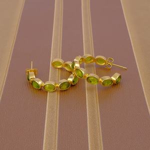 Pendientes de aro ovalados de cuarzo peridoto hechos a mano, joyería de diseñador chapada en oro, piedras preciosas de moda, pendientes de moda - Product Image 5