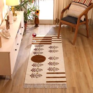 Alfombra Artesanal Kantha NYKO MART KN-09C de 2x3 pies, Hecha a Mano, de Algodón, Estilo Bohemio Floral, Antideslizante, Ecológica, de Pelo Corto - Product Image 1
