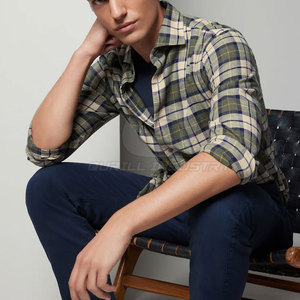 Prix de gros usine Nouvelle chemise en flanelle élégante pour homme, personnalisable avec marque privée, en coton doux à carreaux, boutonnée, manches longues, haute qualité - Product Image 3