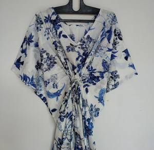 Robe Kaftan Élégante pour Femme, Luxe, Florale, Vintage, Longueur Genou, en Coton, avec Embellissements en Dentelle, Coupe Ample et Intemporelle, Style A-Line - Product Image 1
