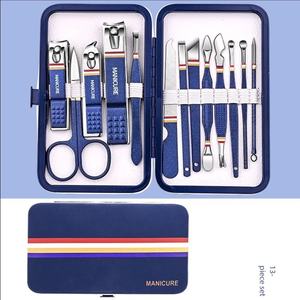Ensemble de manucure et pédicure haut de gamme, de qualité supérieure, fabriqué sur mesure en acier inoxydable léger, avec emballage personnalisé - Product Image 4