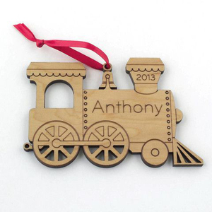 Ornement de Noël personnalisé en forme de train en bois avec nom et année 2013, décoration personnalisée pour Anthony - Product Image 1